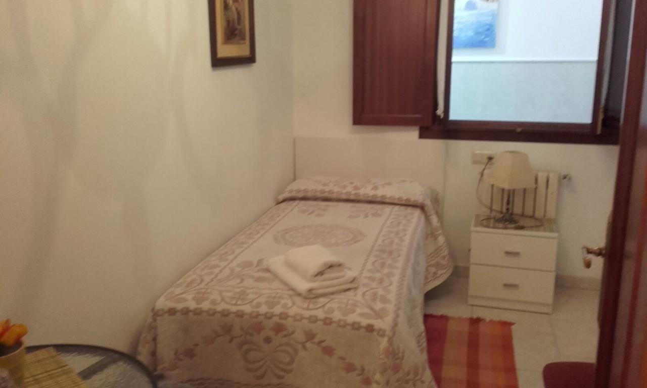 סנטיאגו דה קומפוסטלה Hostal La Carballinesa מראה חיצוני תמונה