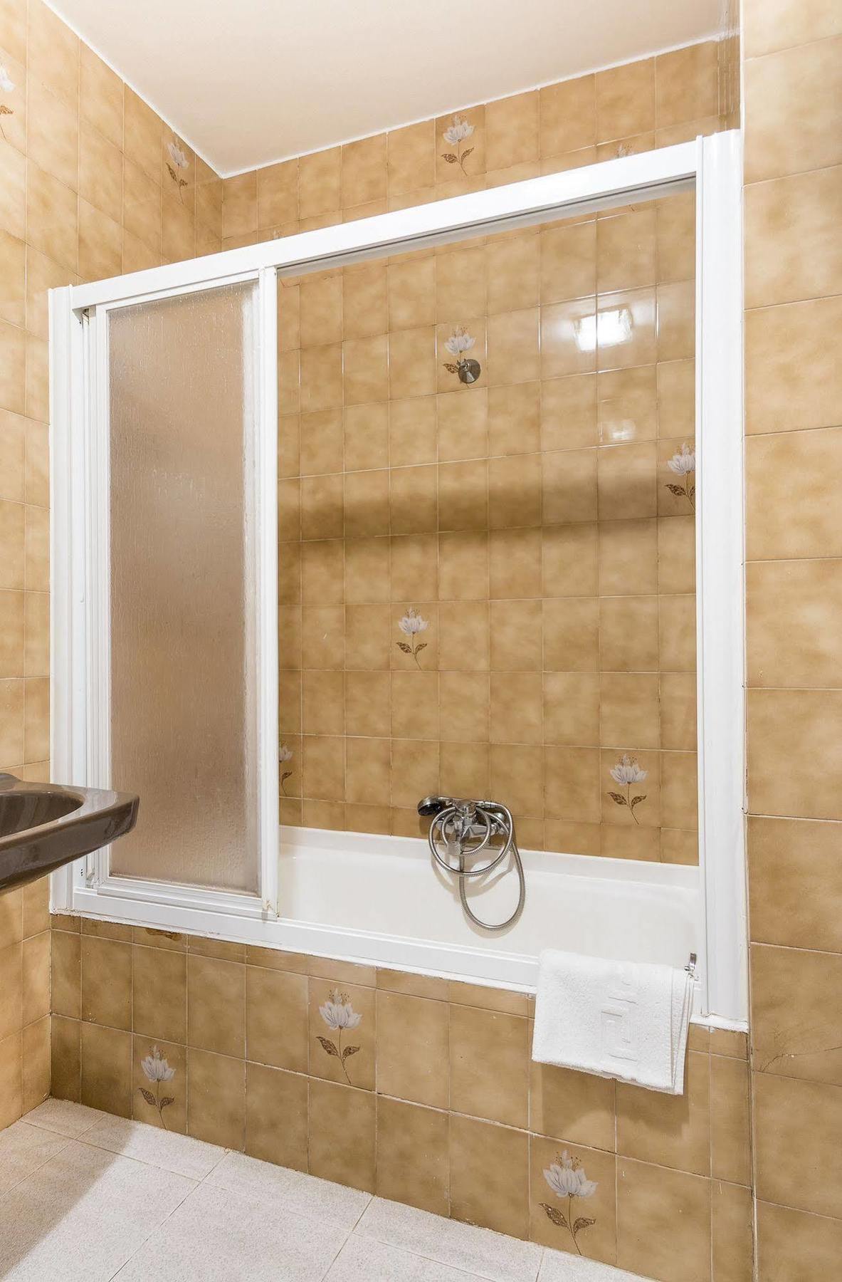 סנטיאגו דה קומפוסטלה Hostal La Carballinesa מראה חיצוני תמונה