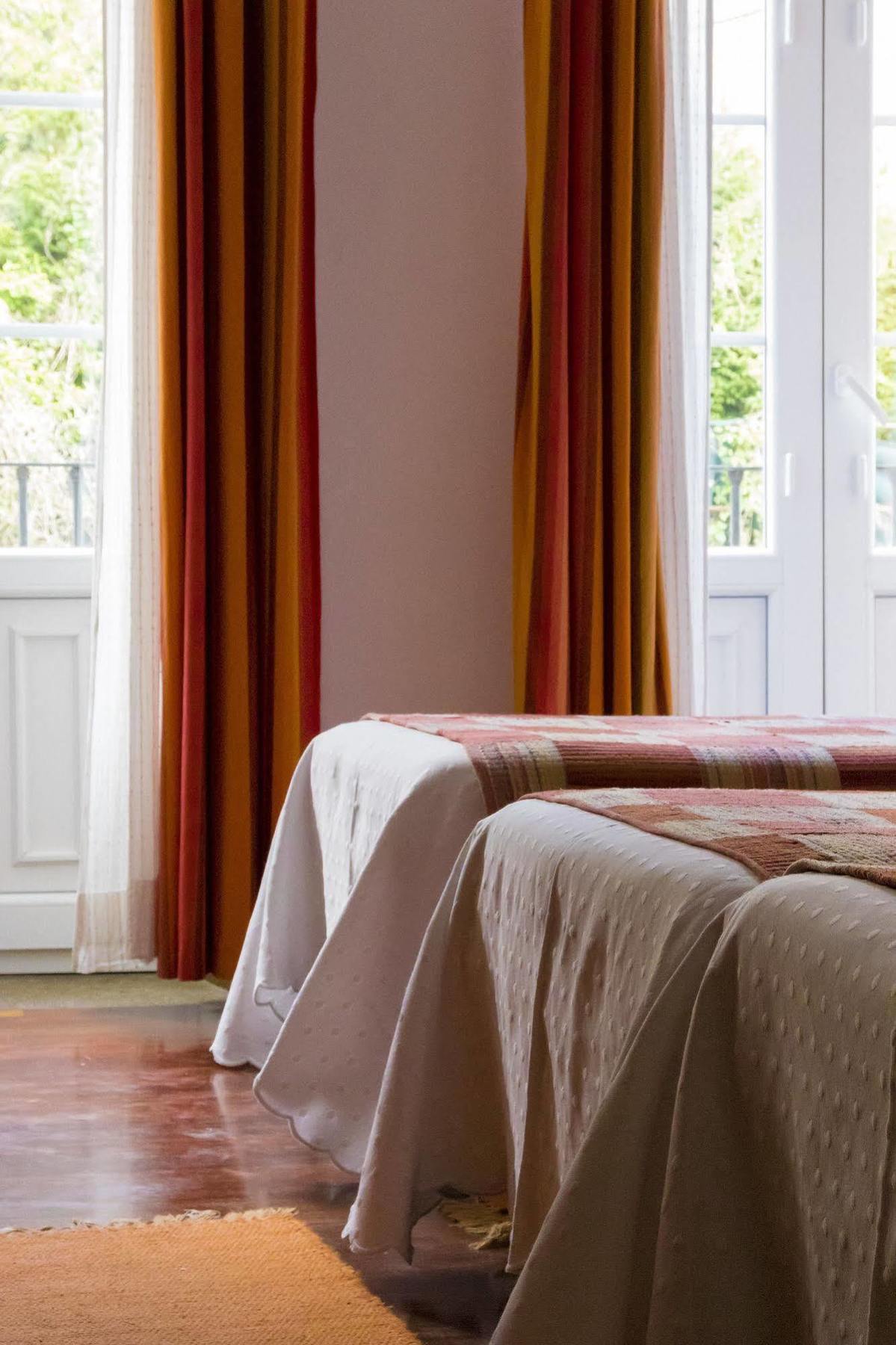 סנטיאגו דה קומפוסטלה Hostal La Carballinesa מראה חיצוני תמונה